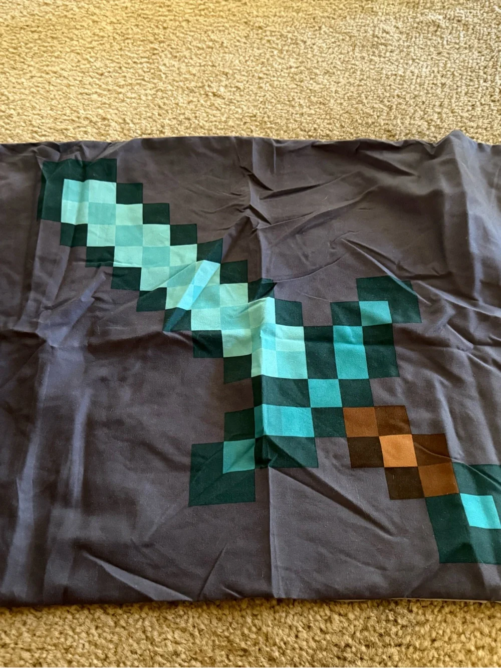 Minecraft-Inspired Diamond Pickaxe Twin sheet set